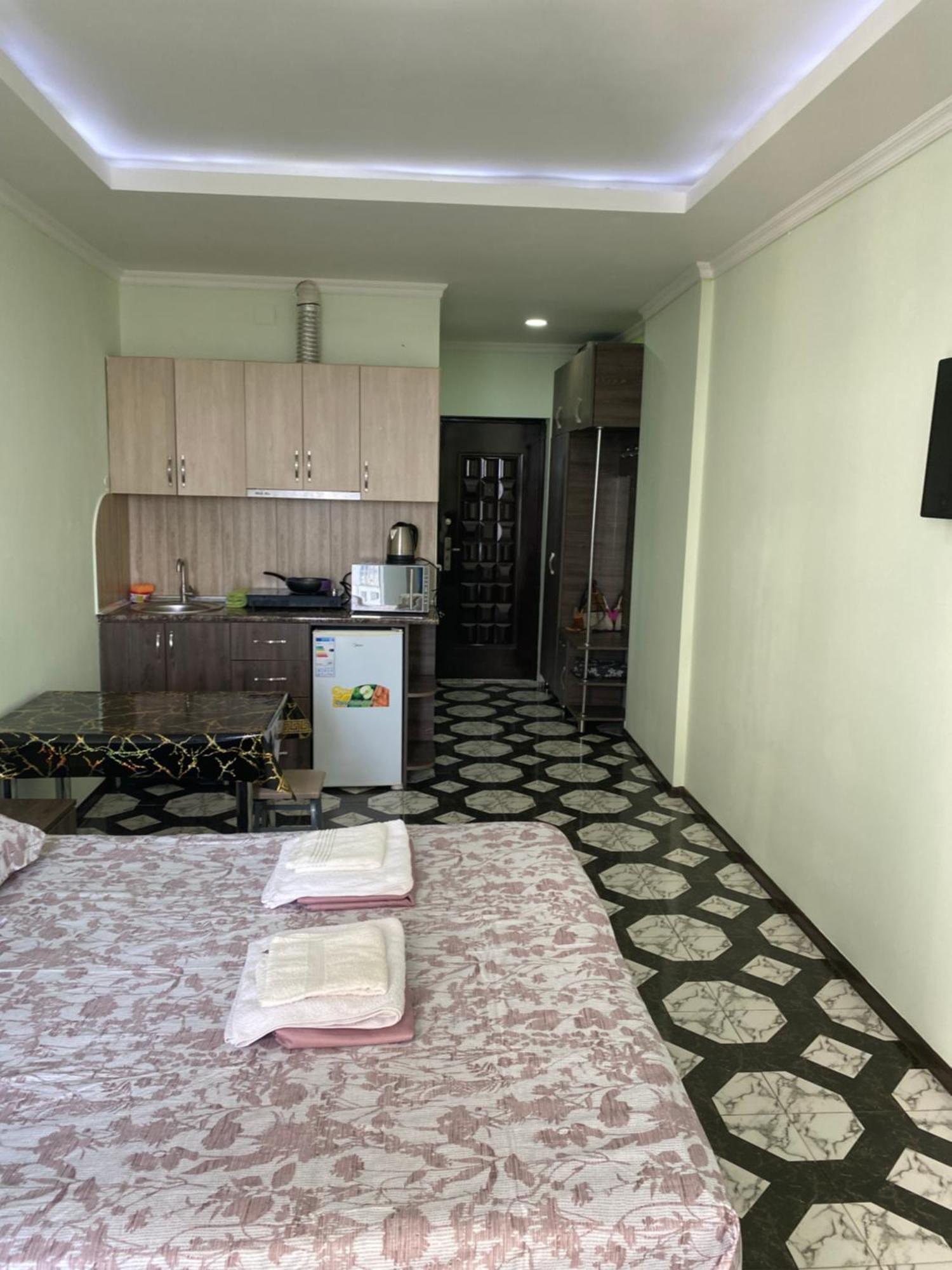 Apartment Maho Батумі Екстер'єр фото